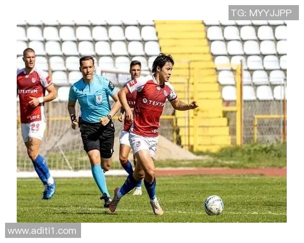 足球明星是否选择上大学深造对职业生涯的影响探讨